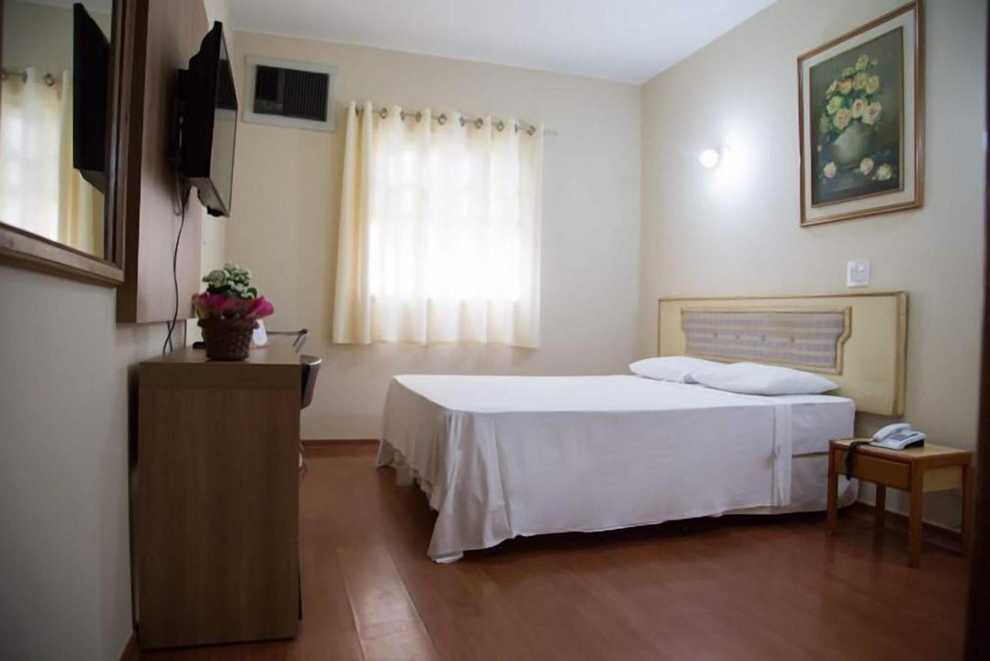 Hotel Dona Beja Araxá Kamer foto